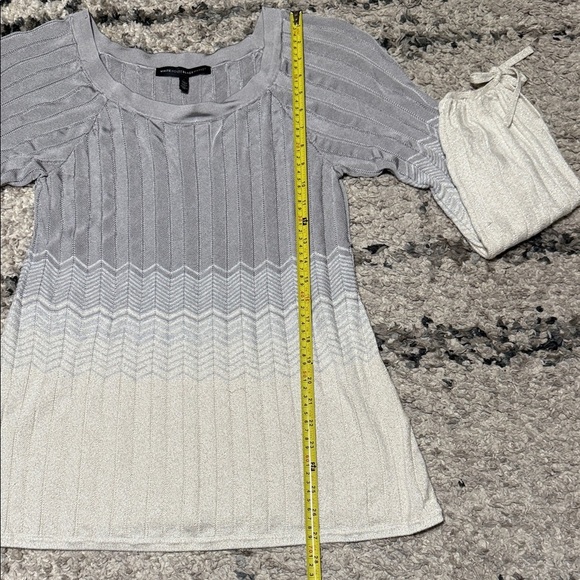 White House Black Market Gray and Cream Sweater - Picture 7 of 15